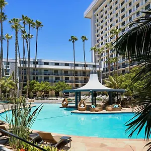 4* Hotel Angeles Airport Marriott